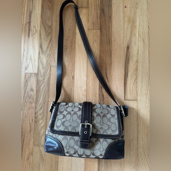 COACH Signature Shoulder Bag Hampton F12641 Purse Medium Size - Picture 6 of 16